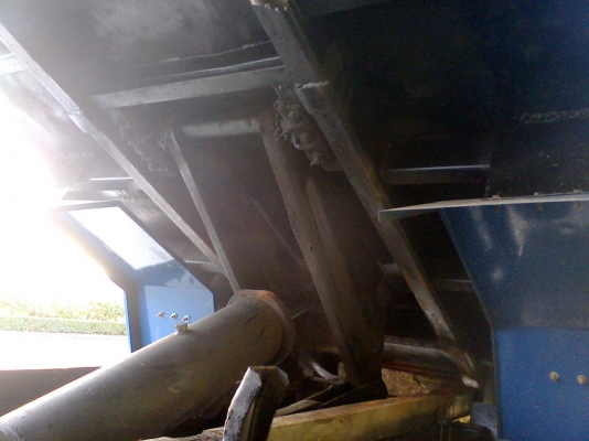 ขาย6ล้อดั้ม KS12 เครื่อง4BD1 110แรง พวงมาลัยพาวเวอร์ ยกหัวได้ กะบะดั้มสวย