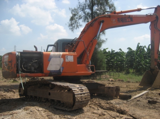 ขายรถแม็คโคพร้อมหัวแย๊ค ยี่ห้อ HITACHI