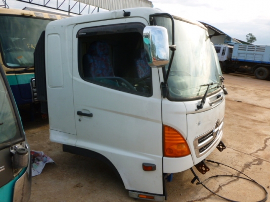 แสงฟ้าเต้นรถ////ขายหัวเก๋งเก่าญี่ปุ่น HINO-MEGA มีแค๊ป สภาพสวย