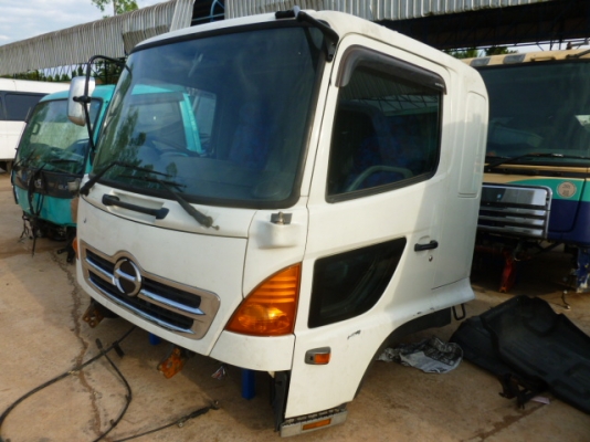 แสงฟ้าเต้นรถ////ขายหัวเก๋งเก่าญี่ปุ่น HINO-MEGA มีแค๊ป สภาพสวย