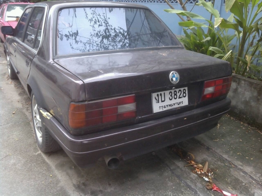 ขาย BMW อี30 4 ประตู ขาย BMW อี30 4 ประตู