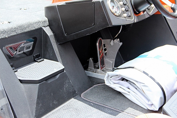 NEW STRATOS BASS BOATS VLO189 OptiMax 150hp