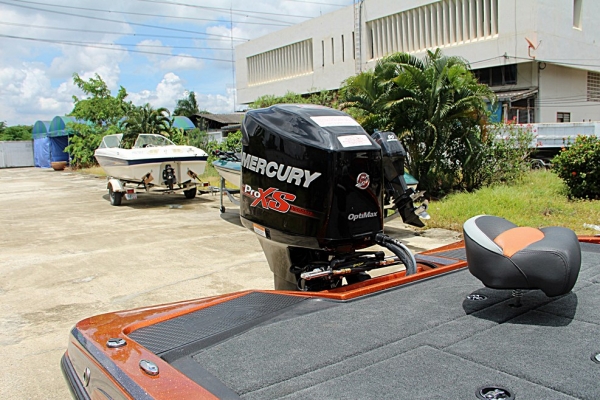 NEW STRATOS BASS BOATS VLO189 OptiMax 150hp