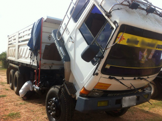 ขายรถบรรทุกสิบล้อดั๊มพ์ Mitsubishi euro 1 เครื่อง 6D16 turbo inter กระบะสามมิตร ปี 2545