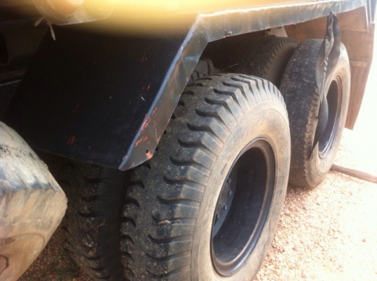 ขายรถบรรทุกสิบล้อดั๊มพ์ Mitsubishi euro 1 เครื่อง 6D16 turbo inter กระบะสามมิตร ปี 2545