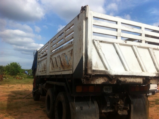 ขายรถบรรทุกสิบล้อดั๊มพ์ Mitsubishi euro 1 เครื่อง 6D16 turbo inter กระบะสามมิตร ปี 2545