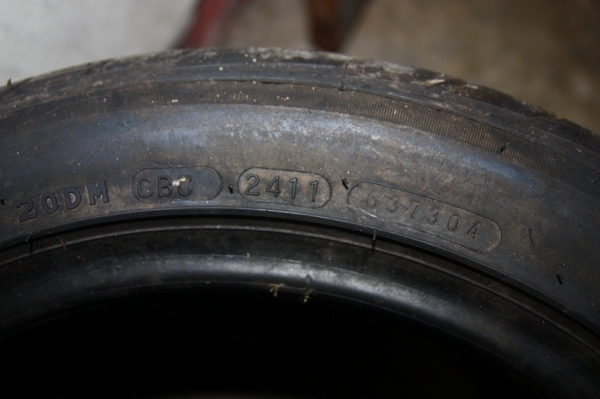 ยาง maxxis i-pro 195-15-50 ปี 11 ใช้น้อย 1 คู่
