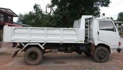 HINO FB 117 HP WO4D หกล้อดั๊มพ์ กระบะดั๊มพ์เหล็ก 4 ตันความยาว 3.50 เมตรสภาพสวย เครื่องแห้งแรงดี ภายในห้องเก๋งคอนโซลสวยครบ แอร์เย็น พวงมาลัยเพาเวอร์ ช่วงล่างคัชซีสวย เฟืองท้ายใหญ่ ยาง 8.25 ขอบ 16 สภาพดี 70\% พร้อมบรรทุกพร้อมใช้งาน เอกสารทะเบียนครบพร้อม ราคา HINO FB 117 HP WO4D หกล้อดั๊มพ์ กระบะดั๊มพ์เหล็ก 4 ตันความยาว 3.50 เมตรสภาพสวย เครื่องแห้งแรงดี ภายในห้องเก๋งคอนโซลสวยครบ แอร์เย็น พวงมาลัยเพาเวอร์ ช่วงล่างคัชซีสวย เฟืองท้ายใหญ่ ยาง 8.25 ขอบ 16 สภาพดี 70\% พร้อมบรรทุกพร้อมใช้งาน เอกสารทะเบียนครบพร้อม ราคา