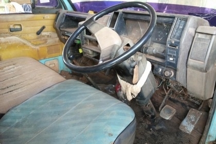 ISUZU NKR 110 HP 4BE1 ห้างแท้ กระบะเหล็กคอกไม้ความยาว 4.30 เมตรสภาพดีไม่มีผุกร่อน เครื่องแห้งแรงดีไม่เยิ้ม ภายในเก๋งคอนโซลครบพร้อม พวงมาลัยธรรมดา เกียร์ยาว ช่วงล่างคัชซีสวย ยาง 7.50 ขอบ 16 สภาพดี 70\% พร้อมบรรทุกพร้อมใช้งาน เอกสารทะเบียนครบพร้อม ราคาต่อรอง ISUZU NKR 110 HP 4BE1 ห้างแท้ กระบะเหล็กคอกไม้ความยาว 4.30 เมตรสภาพดีไม่มีผุกร่อน เครื่องแห้งแรงดีไม่เยิ้ม ภายในเก๋งคอนโซลครบพร้อม พวงมาลัยธรรมดา เกียร์ยาว ช่วงล่างคัชซีสวย ยาง 7.50 ขอบ 16 สภาพดี 70\% พร้อมบรรทุกพร้อมใช้งาน เอกสารทะเบียนครบพร้อม ราคาต่อรอง