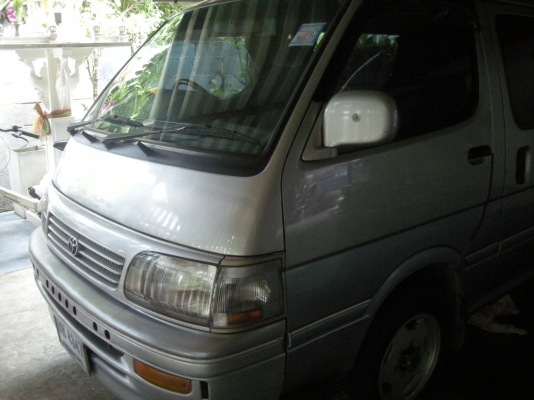 รถตู้ toyota เครื่องเจ ติดเเก๊ส 200.000 รถตู้ toyota เครื่องเจ ติดเเก๊ส 200.000