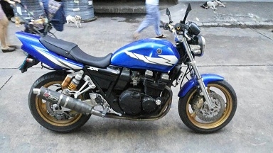 ขาย xjr40098 ปั๊ม BREMBO โช๊ค OHLINS 50000บาท เอกสารสำเนา ทะเบียนขาด57