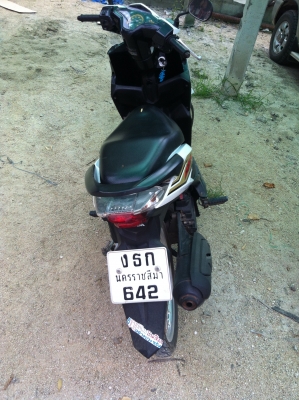 ขาย honda click 110i l สีขาวหัวฉีด 17500 บาท