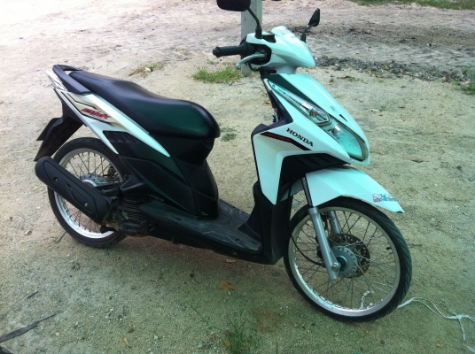 ขาย honda click 110i l สีขาวหัวฉีด 17500 บาท