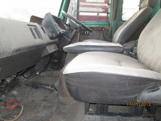 ISUZU-FTR-11LK-6BD1-6,50เมตร-รถห้าง-มี2คัน- ISUZU-FTR-11LK-6BD1-6,50เมตร-รถห้าง-มี2คัน-