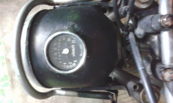 ขาย Honda CB100 แต่งแนวไหนไม่รู้สภาพดีราคา 7500 บาท ขาย Honda CB100 แต่งแนวไหนไม่รู้สภาพดีราคา 7500 บาท