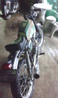 ขาย Honda CB100 แต่งแนวไหนไม่รู้สภาพดีราคา 7500 บาท ขาย Honda CB100 แต่งแนวไหนไม่รู้สภาพดีราคา 7500 บาท