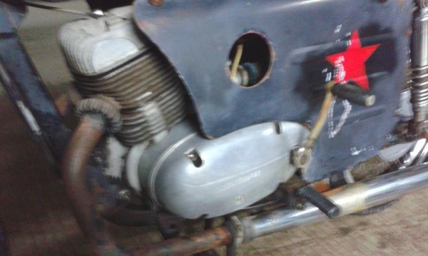 ขาย Xingfu250 เหมือน Jawa250 ครับหายากในบ้านเราเดิมๆสภาพดีราคา 13000 บาท