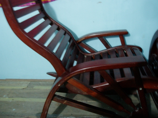 ขายเก้าอี้โยกราคาถูก3800บาท ขายเก้าอี้โยกราคาถูก3800บาท