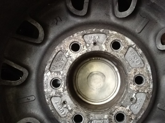 ขายล้อ  Trooper  6 รู  พร้อมยาง........ สวยๆ เชิญครับ