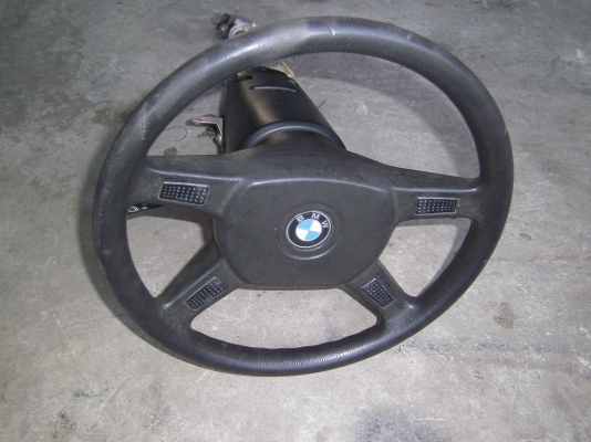 คอพวงมาลัยพร้อมกุยแจ BMW E30