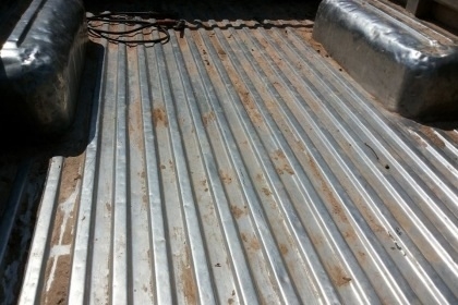 TOYOTA HILUX HERO 2.4D เครื่องแน่นแรงดี สีสันเดิมๆ ภายในเก๋งคอนโซลครบพร้อม พวงมาลัยธรรมดา ภายนอกกระบะไม่มีผุกร่อน ช่วงล่างคัชซีสวยไม่มีผุ ยางสภาพดี 4 เส้นประมาณ 70\% พร้อมใช้งาน เอกสารทะเบียนครบพร้อมโอน ราคาต่อรองได้ครับ