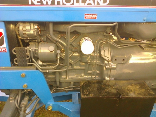 ขายรถไถฟอร์ด 6610 4*4 คานหน้า คาราโล่ ทะเบียนพร้อม