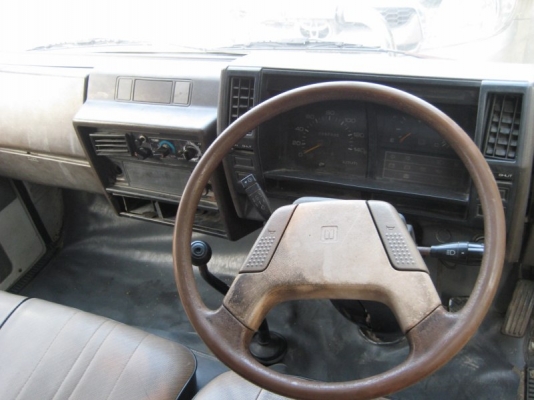 ISUZU BUDDY ปี94 สภาพสวยเดิมๆ เครื่อง ช่วงล่างดีมาก แอร์เย็น หน้าหลัง มีกระจกกั้นห้องคนขับ เบาะ3แถว ภายในสวยมาก เอกสารครบพร้อมโอน ISUZU BUDDY ปี94 สภาพสวยเดิมๆ เครื่อง ช่วงล่างดีมาก แอร์เย็น หน้าหลัง มีกระจกกั้นห้องคนขับ เบาะ3แถว ภายในสวยมาก เอกสารครบพร้อมโอน