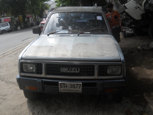 ขายกระบะแวน ISUZU KB2200 ราคาเบาๆครับ