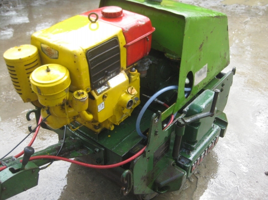 ขายรถบดเดินตาม NAGAOKA V-6WDพร้อมใช้งาน ขายรถบดเดินตาม NAGAOKA V-6WDพร้อมใช้งาน