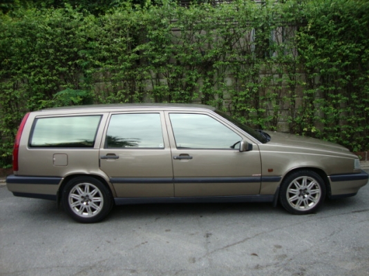 ขายวอลโว่แวนพร้อมใช้ราคาถูก