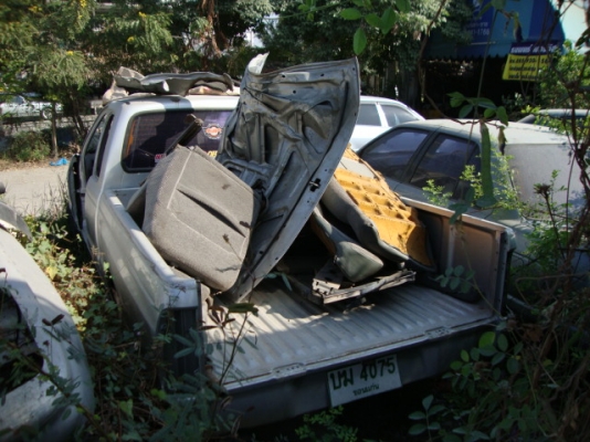 ขายโครงรถมาสด้าไฟเตอร์พร้อมเล่มทะเบียน ขายโครงรถมาสด้าไฟเตอร์พร้อมเล่มทะเบียน