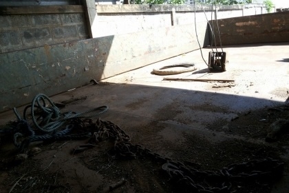 NISSAN UD 140 HP ND6 รถหัวยาวหกล้อติดเครน TADANO-Z300 3 ตัน 3 ปลอกยืด กระบะเหล็กคาร์โก้ความยาว 5 เมตรสภาพดีไม่มีผุกร่อน เครื่องแน่นแรงดี ภายในเก๋งประตูเหล็กสภาพดีไม่มีผุ ช่วงล่างใหญ่เดิมๆคัชซีสวยไม่มีบวม ยาง 9.00 ขอบ 20 สภาพดี 70\% พร้อมบรรทุกพร้อมใช้งาน เ