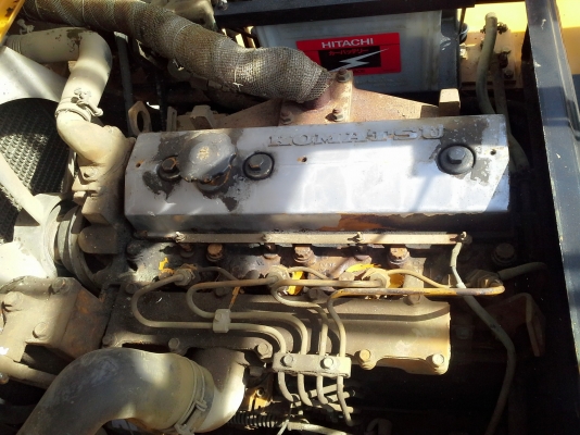 ขาย KOMATSU FD25-10  ขนาด2.5ตัน เสาสูง4เมตร เกียร์ธรรมดา เครื่องดีเซล งากระดกได้ ราคาต่อรองได้