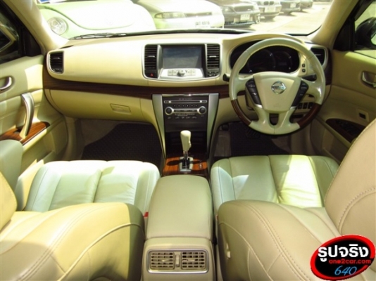 TEANA 2.5 XV ปี 2010 ติด LPG สีขาว