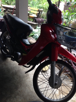 คาวาซากิ. คาเซ่ สีแดงสดๆ ขายด่วน ไม่มีที่จะจอดครับอ่านรายละเอียดก่อน