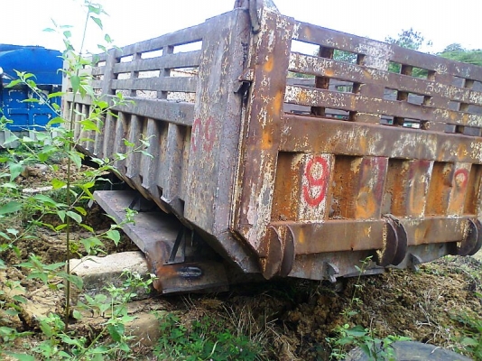 กระบะดั้มโคราช..รถสิบล้อ ยาว 6 เมตร ยาว 2.5 เมตร มาตรฐาน