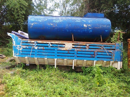 กระบะดั้มโคราช..รถสิบล้อ ยาว 6 เมตร กว้าง 2.5 เมตร