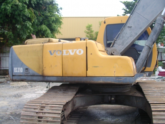 ขายด่วน VOLVO EC 210 LC  สนใจติดต่อ 081-8048928 ต่อรองได้
