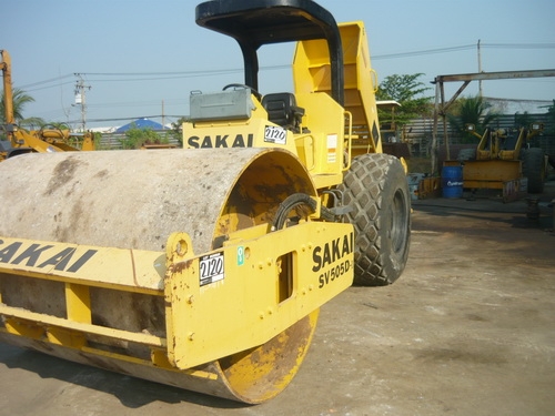 รถบดสั่นสะเทือน 10 ตัน Sakai SV505D สภาพใหม่กิ๊บ เพียง 300 ชม. รถเก่านำเข้าจากอเมริกา เพิ่งเหยียบถึง รถบดสั่นสะเทือน 10 ตัน Sakai SV505D สภาพใหม่กิ๊บ เพียง 300 ชม. รถเก่านำเข้าจากอเมริกา เพิ่งเหยียบถึง