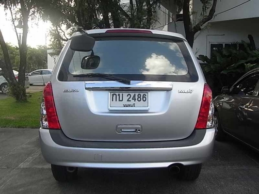 ISUZU MU-7 ISUZU MU-7