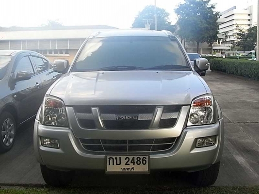 ISUZU MU-7 ISUZU MU-7