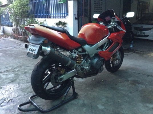 ขาย(แลก-เทิร์น) VTR1000F ปี2000 สเป็กเมกา ไมค์290ไม่ตัดรอบ ทะเบียนแท้โอนขนส่ง (จัดไฟแนนได้ครับ) เครื่องฟิตๆวิ่ง260+พร้อมออกทริปหนาวนี้