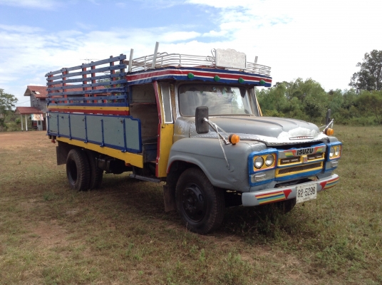 ขายถูก 6 ล้อหน้ายาว เครื่องเดิม DA120 เฟืองท้ายเดิม คัสซีสวย  ยางเต็ม ทะเบียนพร้อมโอน ราคาต่อรองได้ครับ