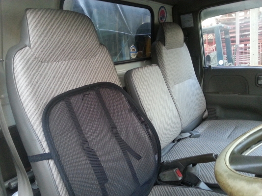 รถบรรทุก4ล้อกลาง