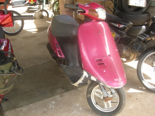 ขายรถจ่ายตลาด สกูตเตอร์ 50 cc 2500 บาท