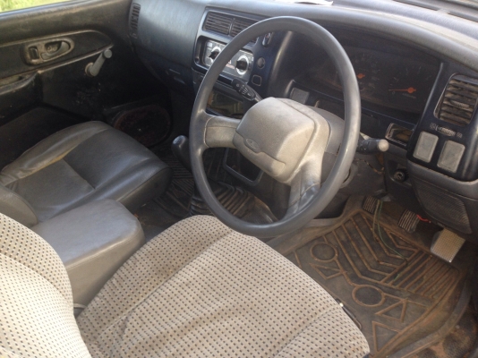 MITSUBISHI L200 STRADA SINGLE 2.5 MT ปี 40 เครื่องแน่นแรงดี ภายในคอนโซลครบพร้อม พวงมาลัยเพาเวอร์ ภายนอกกระบะพื้นมีผุบ้างเล็กน้อย ช่วงล่างคัชซีสวยไม่มีผุ ยางสภาพดี 60\% พร้อมใช้งาน เอกสารทะเบียนครบพร้อมโอน ราคาต่อรองได้ครับ MITSUBISHI L200 STRADA SINGLE 2.5 MT ปี 40 เครื่องแน่นแรงดี ภายในคอนโซลครบพร้อม พวงมาลัยเพาเวอร์ ภายนอกกระบะพื้นมีผุบ้างเล็กน้อย ช่วงล่างคัชซีสวยไม่มีผุ ยางสภาพดี 60\% พร้อมใช้งาน เอกสารทะเบียนครบพร้อมโอน ราคาต่อรองได้ครับ