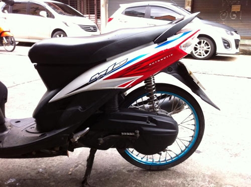 ขายด่วน mio ปี 51 ไฟคู่ สีแดง ขาว รถสวยมาก เครื่องเดิม แน่นๆ ขายพร้อมโอนให้ฟรีๆกันไปเลย ทดลองขับได้จ้า