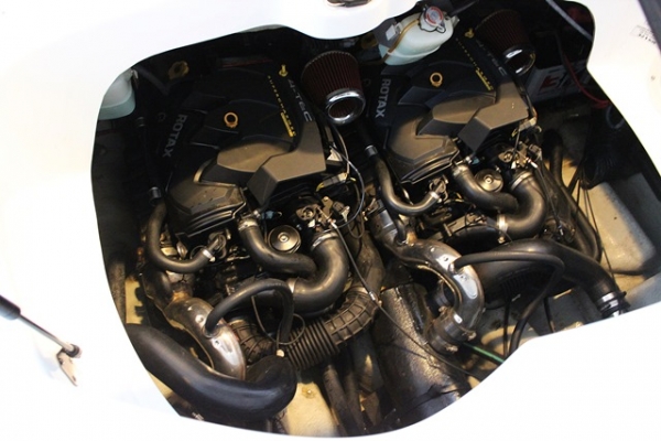 ขายเรือ Speed Boat  ยี่ห้อ Seadoo  ปี 09