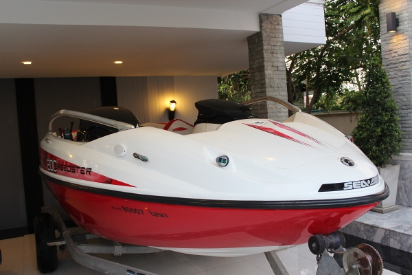 ขายเรือ Speed Boat  ยี่ห้อ Seadoo  ปี 09