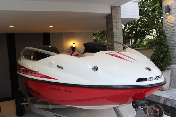ขายเรือ Speed Boat  ยี่ห้อ Seadoo  ปี 09